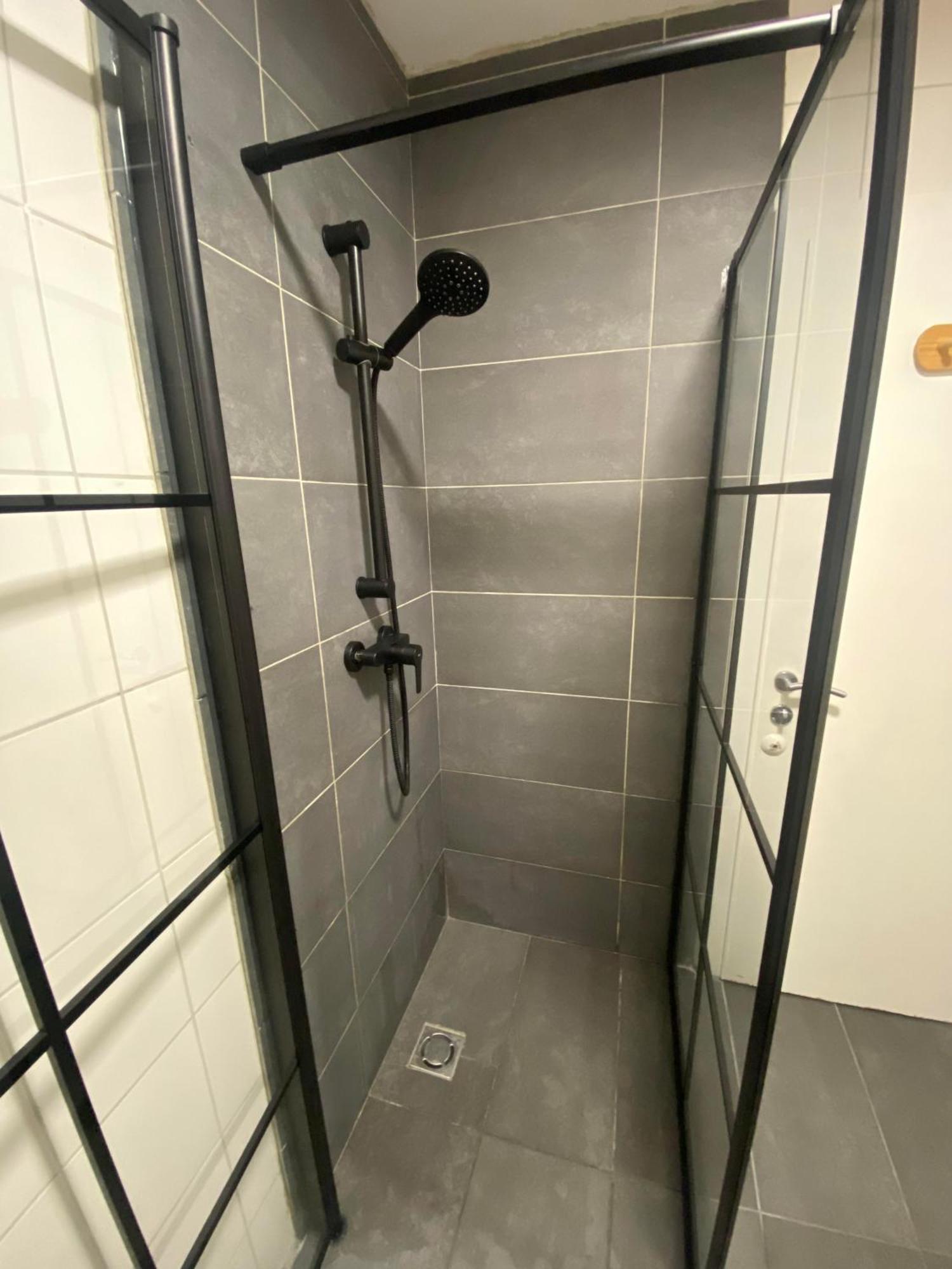 Moderne Wohnung Naehe Hauptbahnhof Linz Extérieur photo